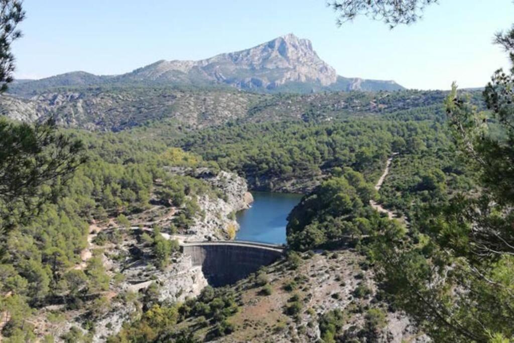 Maison + Piscine A 10 Min D'Aix En Pce Meyreuil Εξωτερικό φωτογραφία